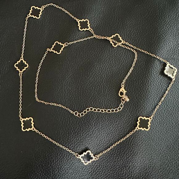Minimalist Black & Gold Tone layering necklace chain - Picture 3 of 4